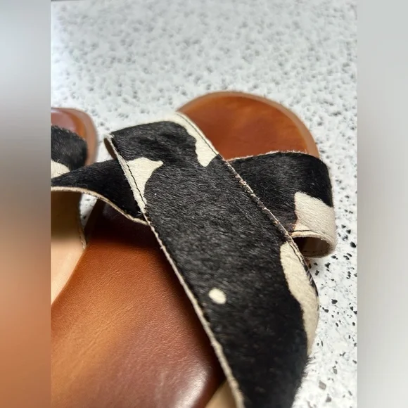 Shu Shop Stylish Black and White Cow Print Sandals/ size 8.5 - Picture 5 of 6